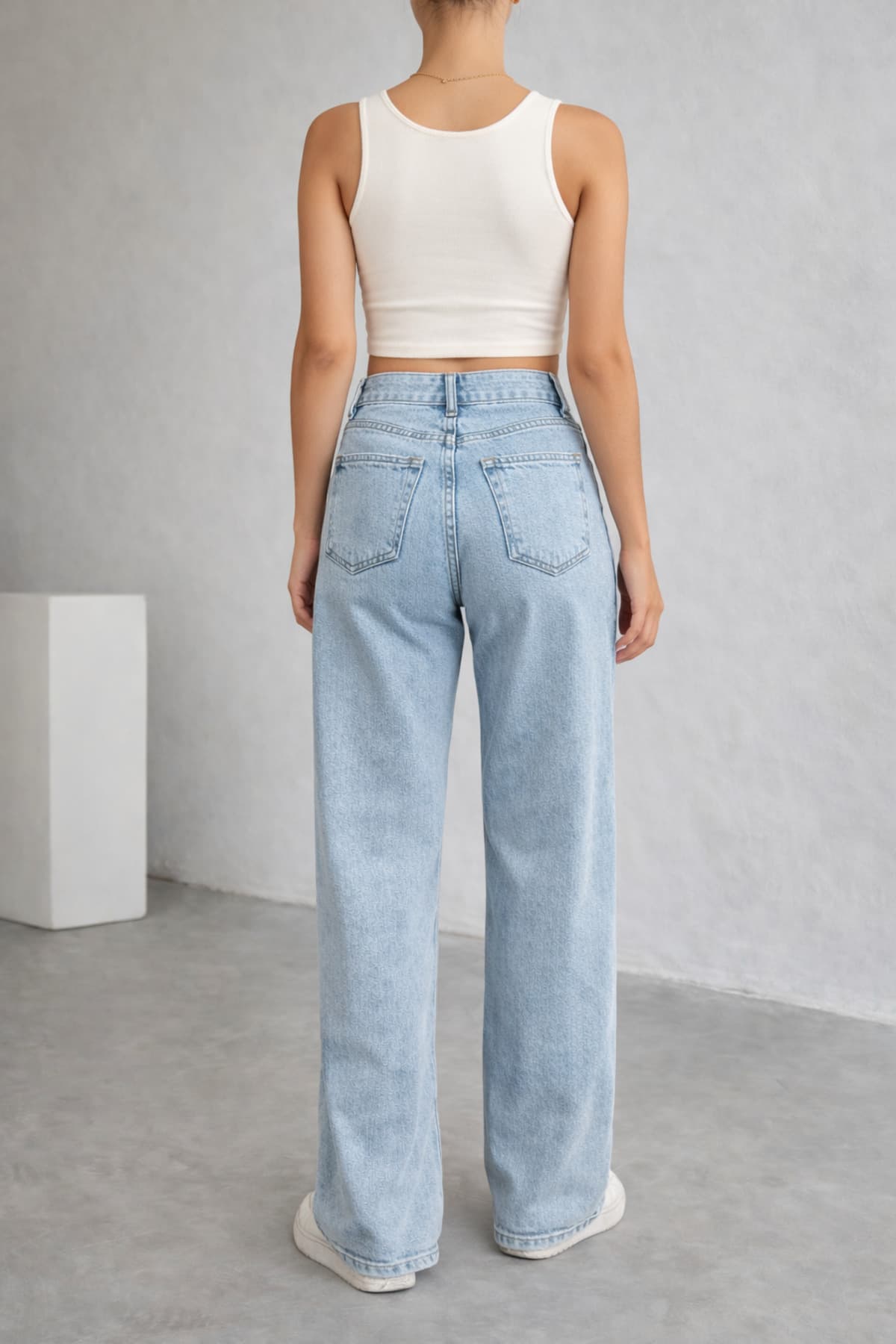 شلوار جین زنانه Lighter Jeans آبی روشن فاق بلند کشی مامفیت دمپاگشاد شلوار جین زنانه Lighter Jeans آبی روشن فاق بلند کشی مامفیت دمپاگشاد