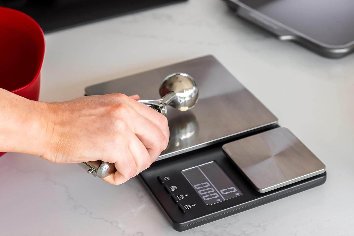 ترازو KitchenAid دو صفحهای ظرفیت 5000g و 500g ترازو KitchenAid دو صفحهای ظرفیت 5000g و 500g