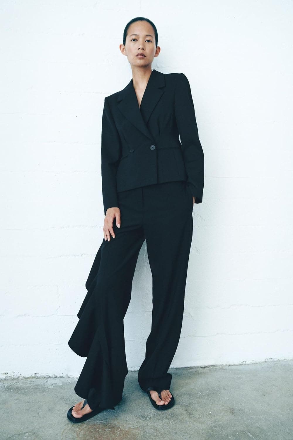 بلیزر مردانه Zara پشم مخلوط سیاه Zw Collectıon سایز XL بلیزر مردانه Zara پشم مخلوط سیاه Zw Collectıon سایز XL