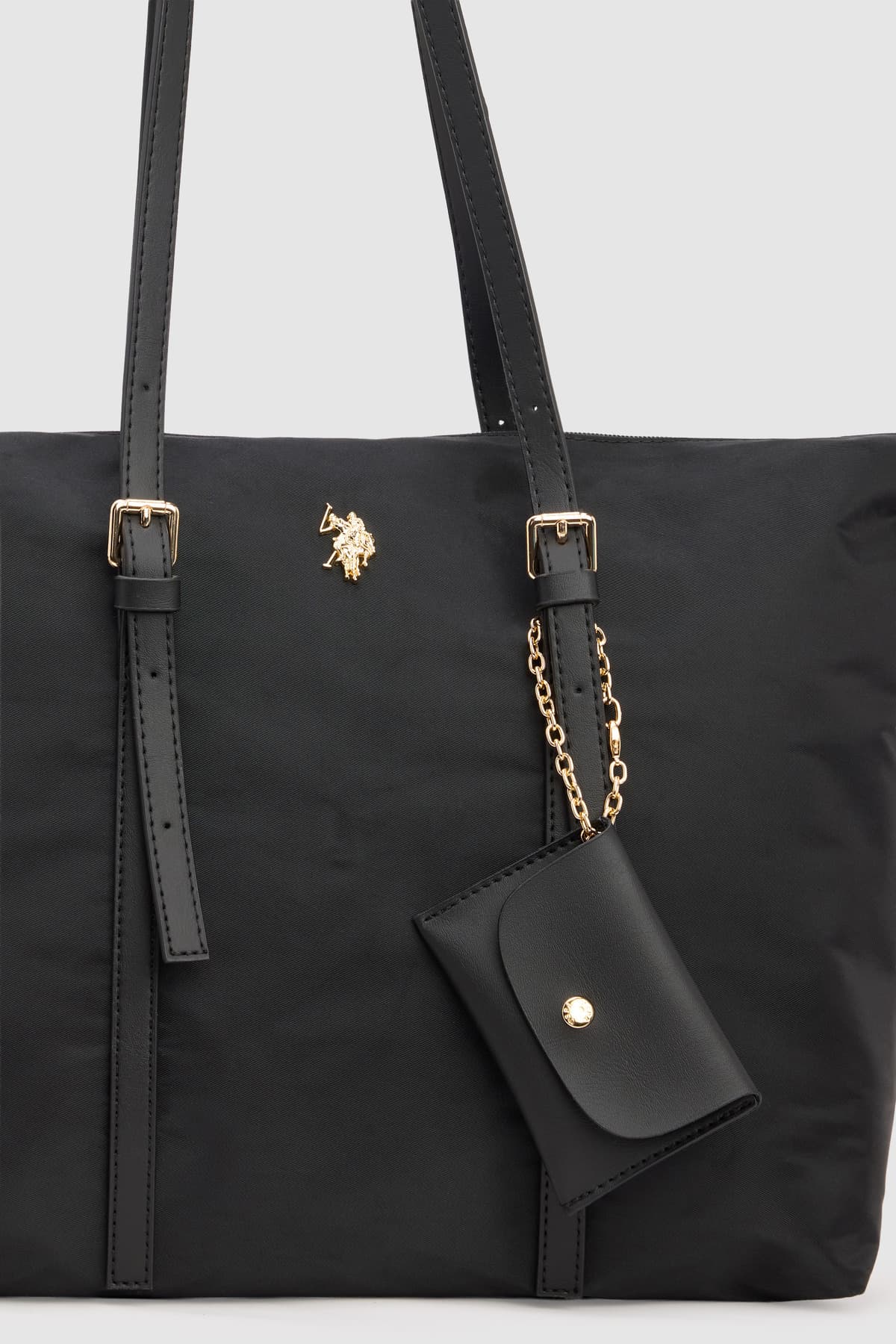 کیف زنانه U.S. Polo Assn. مشکی زیپدار با بند قابل تنظیم مدل 50333595-VR046 کیف زنانه U.S. Polo Assn. مشکی زیپدار با بند قابل تنظیم مدل 50333595-VR046