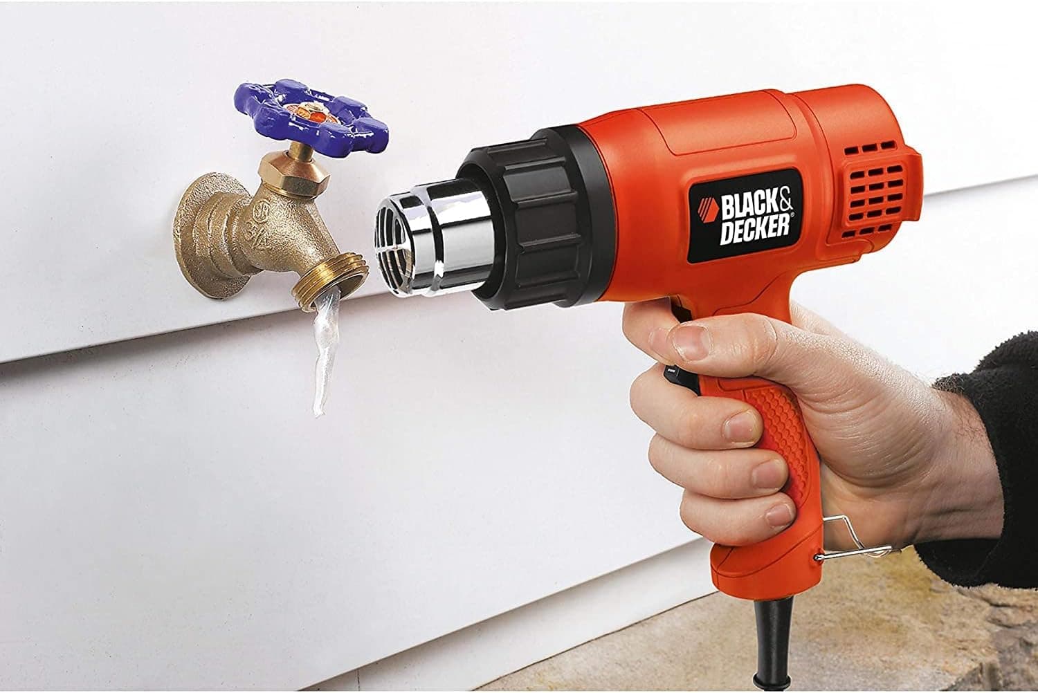 سشوار صنعتی سیمدار 2 حالته BLACK+DECKER، 1750W، نارنجی/مشکی مدل KX1650-B5 سشوار صنعتی سیمدار 2 حالته BLACK+DECKER، 1750W، نارنجی/مشکی مدل KX1650-B5