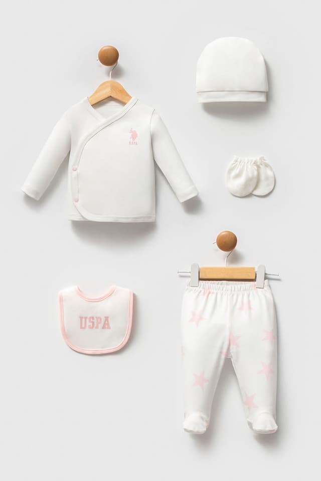 لباس نوزادی دخترانه U.S. Polo Assn. زمستانه یقه گرد چاپ پیگمنت سفید فیت معمولی خروج از بیمارستان USB2651-C-V1 لباس نوزادی دخترانه U.S. Polo Assn. زمستانه یقه گرد چاپ پیگمنت سفید فیت معمولی خروج از بیمارستان USB2651-C-V1
