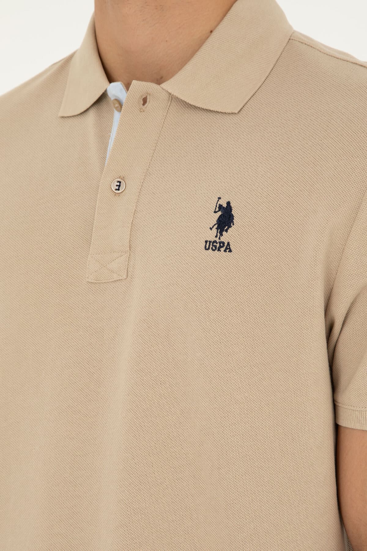 تیشرت مردانه U.S. Polo Assn. یقه پولو فیت معمولی خاکی روشن مدل 50279611-VR183 تیشرت مردانه U.S. Polo Assn. یقه پولو فیت معمولی خاکی روشن مدل 50279611-VR183