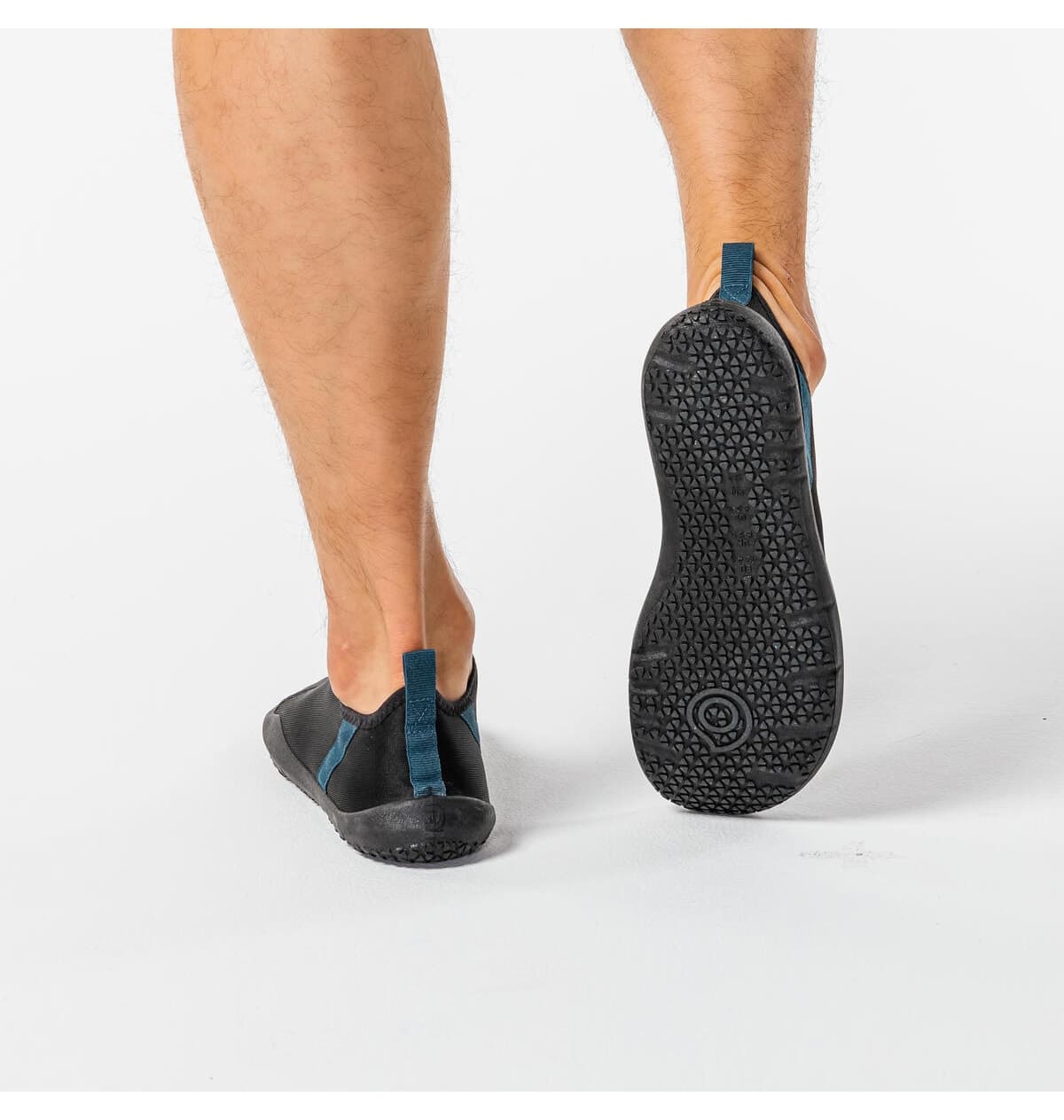 کفش دریایی زنانه Decathlon مشکی مدل Aquashoes 120 کفش دریایی زنانه Decathlon مشکی مدل Aquashoes 120