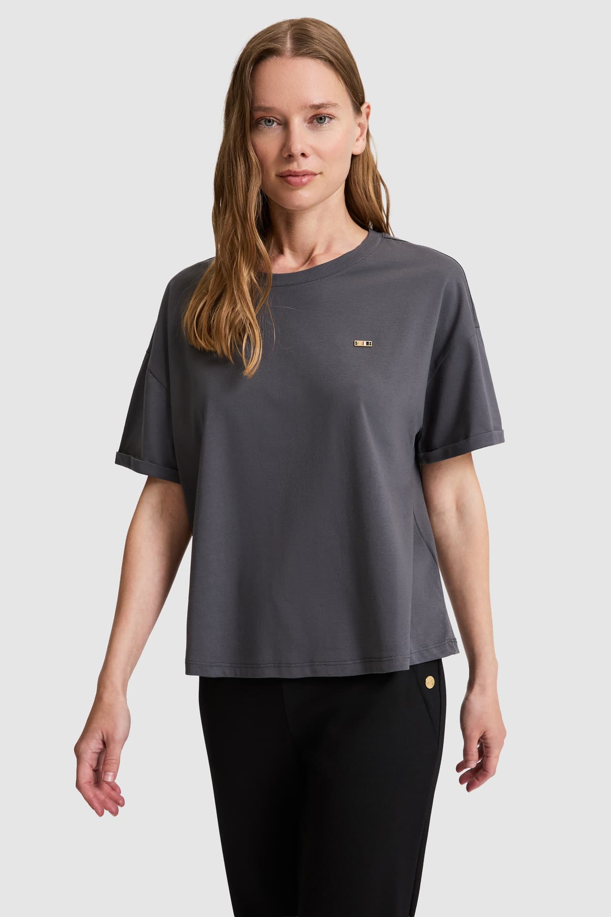 تیشرت زنانه U.S. Polo Assn. ذغالی یقهگرد ساده مدل 50323545-VR006 تیشرت زنانه U.S. Polo Assn. ذغالی یقهگرد ساده مدل 50323545-VR006