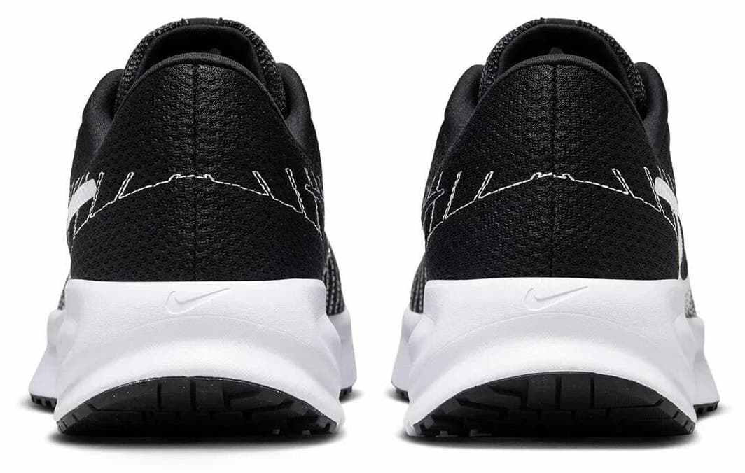 کفش دویدن مردانه Nike Run Defy مشکی مدل HM9594-004 کفش دویدن مردانه Nike Run Defy مشکی مدل HM9594-004