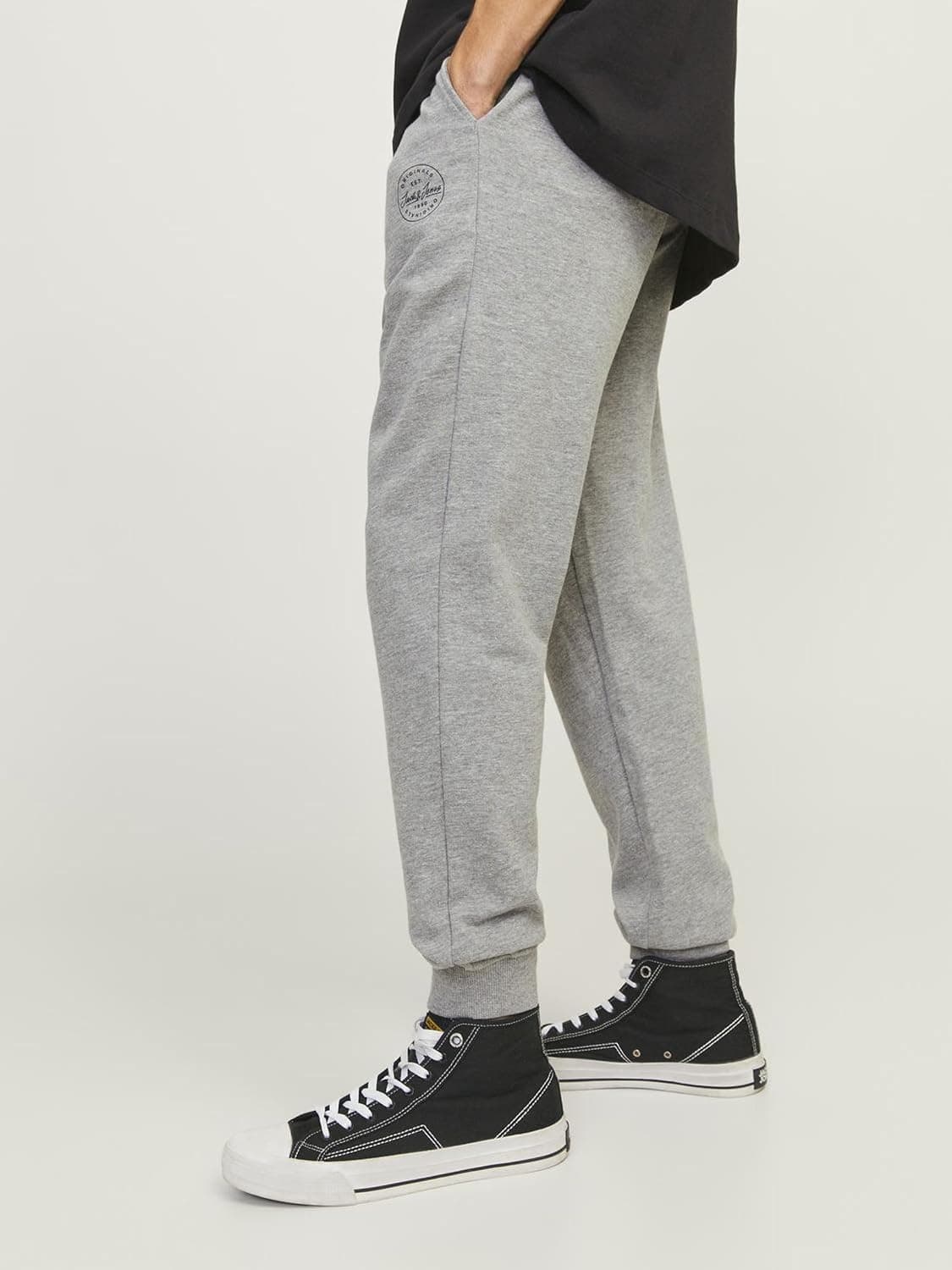 شلوار گرمکن مردانه JACK & JONES مدل Gordon Shark شلوار گرمکن مردانه JACK & JONES مدل Gordon Shark