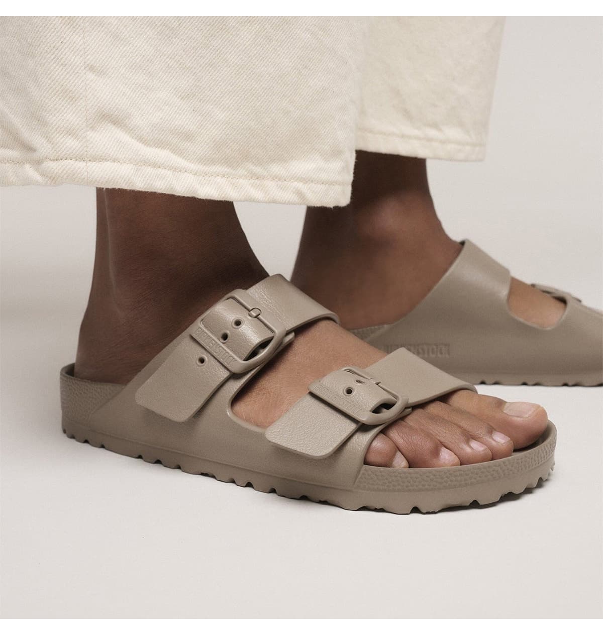 دمپایی زنانه Birkenstock قهوهای مدل Arizona Eva دمپایی زنانه Birkenstock قهوهای مدل Arizona Eva