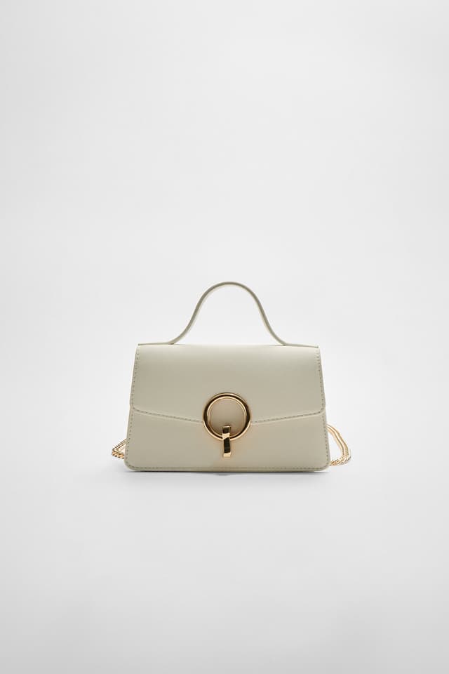 کیف زنانه Stradivarius گرد با کلیپ و بند کراس کیف زنانه Stradivarius گرد با کلیپ و بند کراس