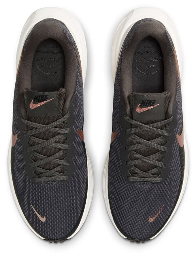 کفش دویدن زنانه Nike مدل Revolution 8 کفش دویدن زنانه Nike مدل Revolution 8