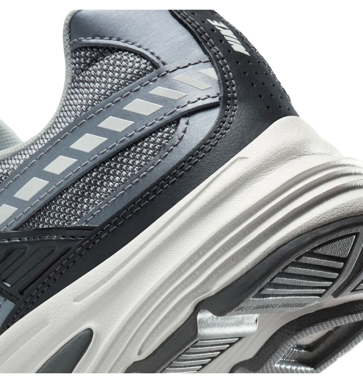 کفش دویدن یونیسکس Nike Initiator مدل IB3083-001 کفش دویدن یونیسکس Nike Initiator مدل IB3083-001