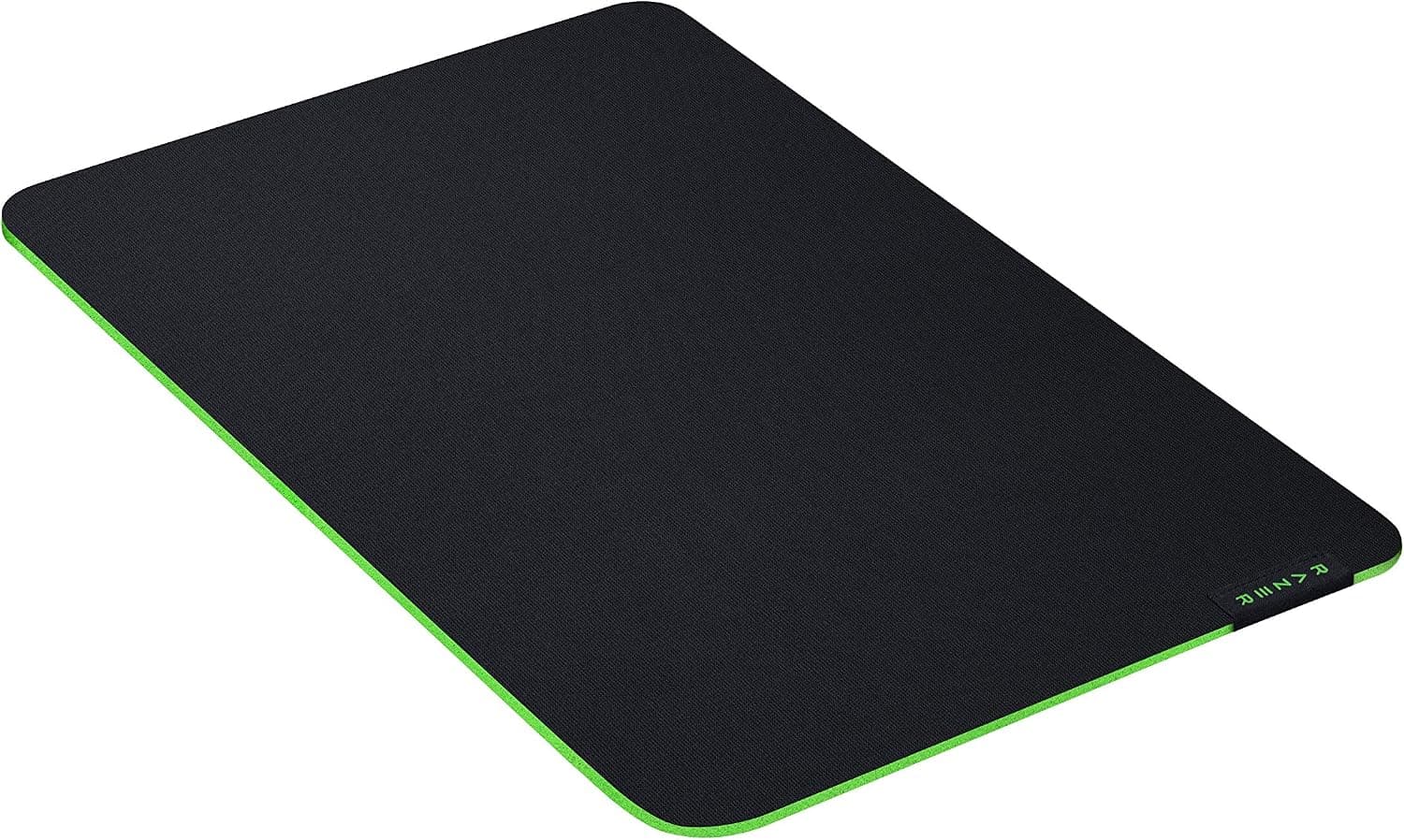 ماوسپد بازی متوسط Razer Gigantus V2 با سطح میکروبافت و زیره لاستیکی ضدلغزش مشکی 36 x 27 x 0,3 cm ماوسپد بازی متوسط Razer Gigantus V2 با سطح میکروبافت و زیره لاستیکی ضدلغزش مشکی 36 x 27 x 0,3 cm