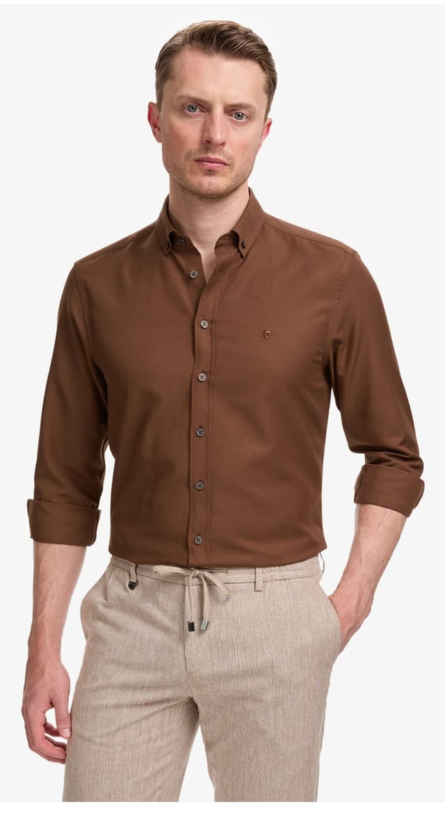 پیراهن Pierre Cardin قهوهای تیره Oxford فیت اسلیم اتوکشی آسان مدل 50325365-VR084 پیراهن Pierre Cardin قهوهای تیره Oxford فیت اسلیم اتوکشی آسان مدل 50325365-VR084