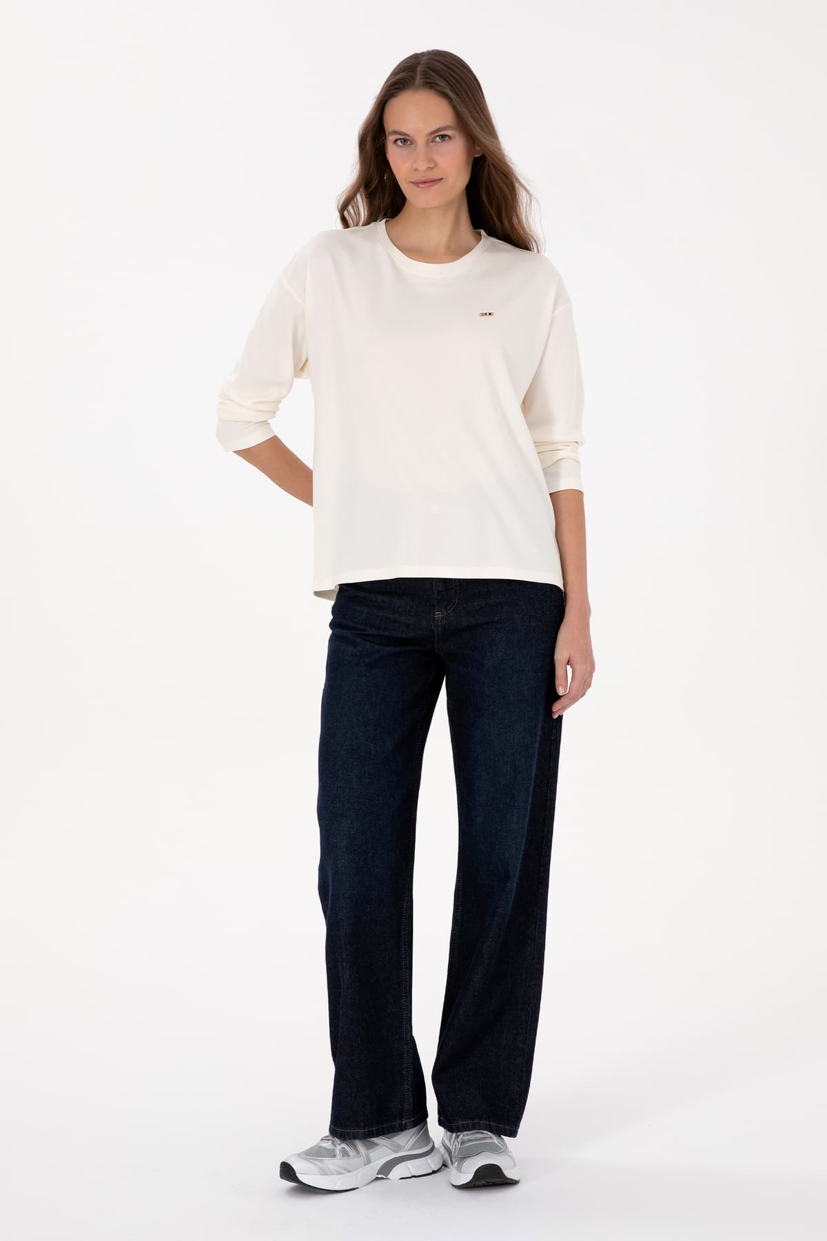 سوئیشرت زنانه U.S. Polo Assn. کرمی یقه گرد مدل 50318159-VR071 سوئیشرت زنانه U.S. Polo Assn. کرمی یقه گرد مدل 50318159-VR071