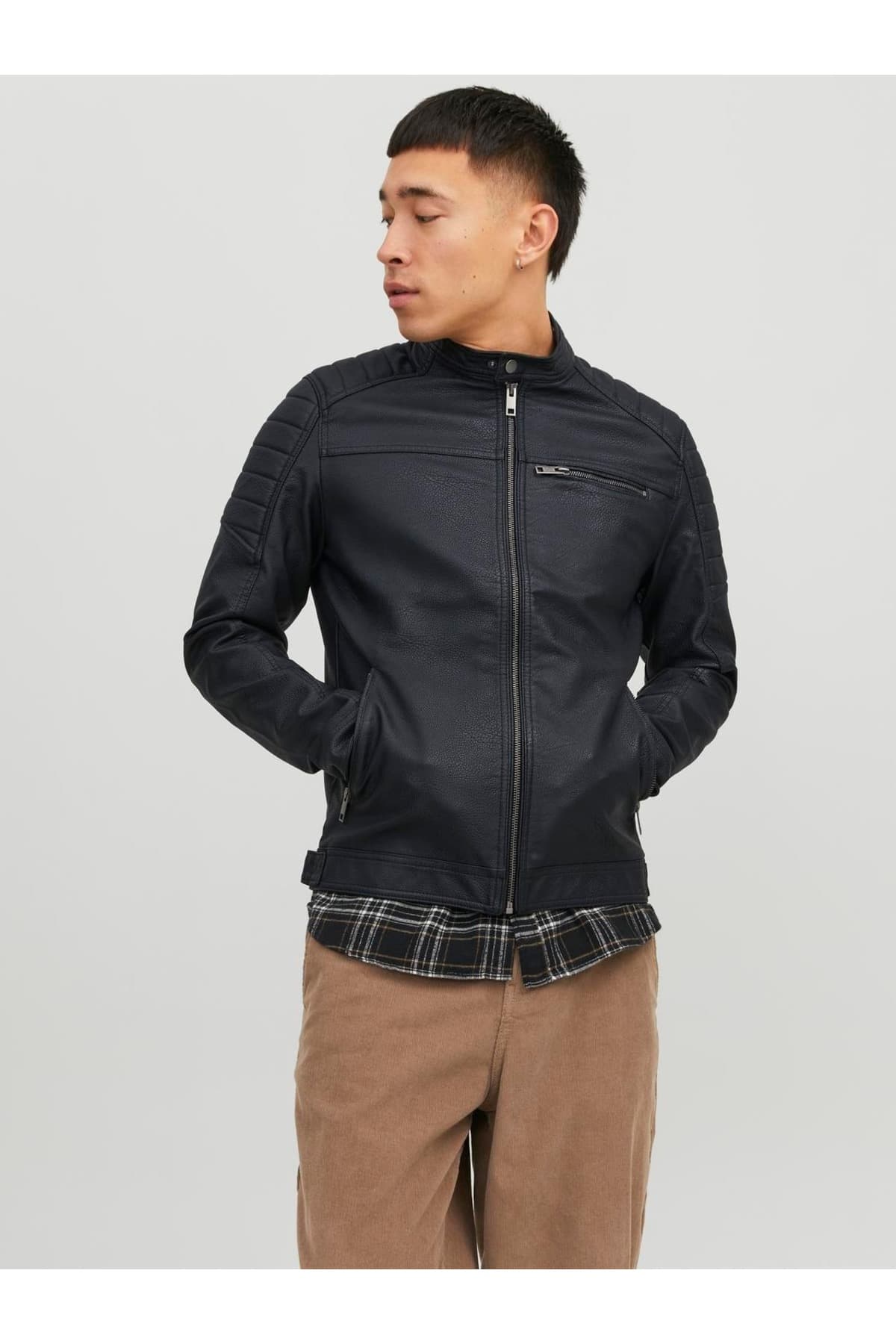 کت مردانه Jack & Jones مدل JJEROCKY JACKET NOOS مشکی کت مردانه Jack & Jones مدل JJEROCKY JACKET NOOS مشکی
