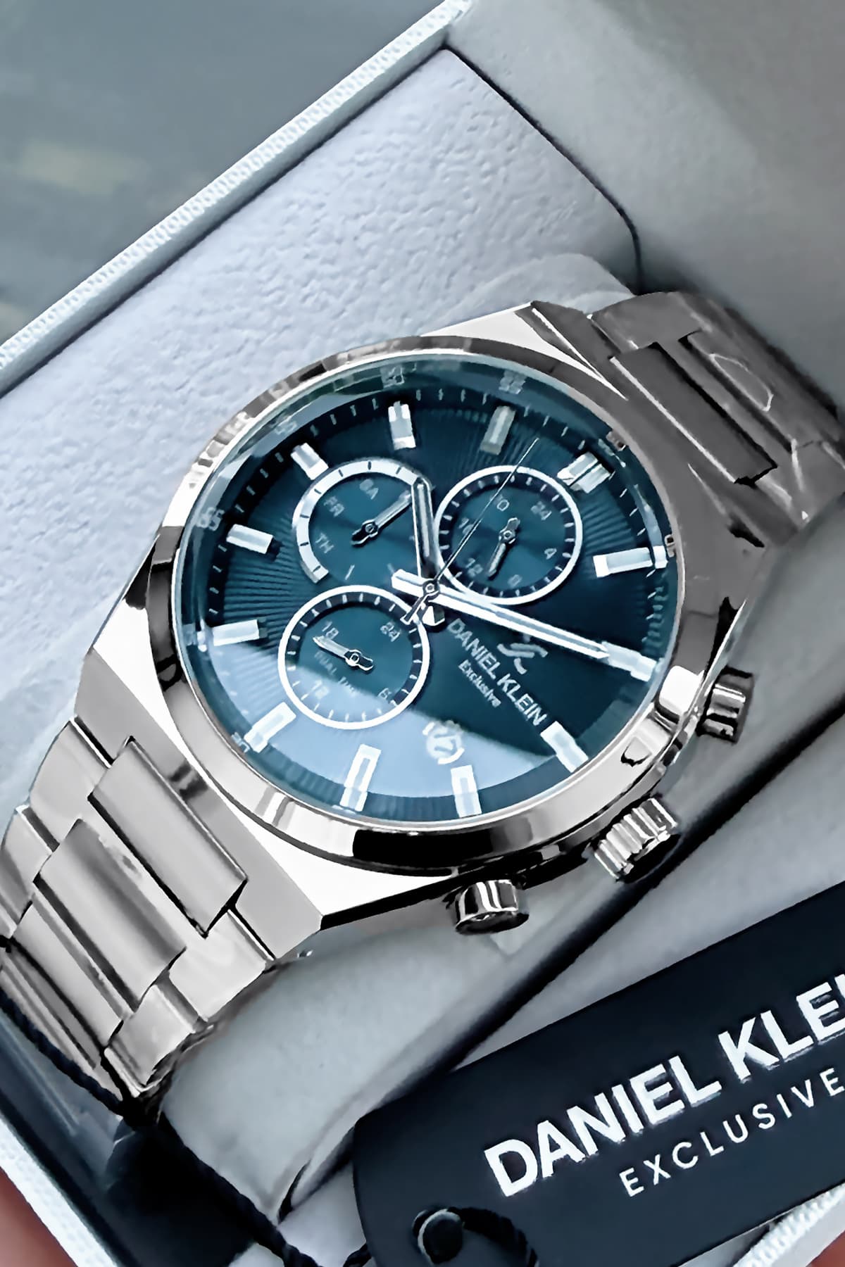 ساعت مردانه Daniel Klein Exclusive نقرهای بند فولادی ضد آب 3 ATM مدل CBK449 ساعت مردانه Daniel Klein Exclusive نقرهای بند فولادی ضد آب 3 ATM مدل CBK449