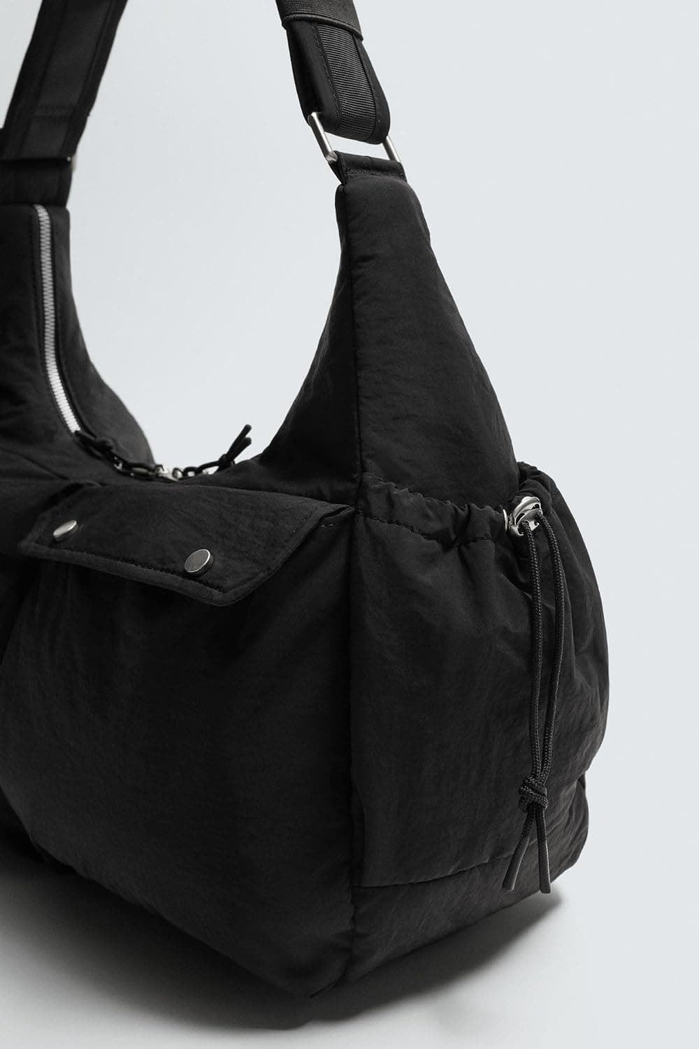 کیف تکنیکال چندجیبی Zara مشکی سایز استاندارد کیف تکنیکال چندجیبی Zara مشکی سایز استاندارد