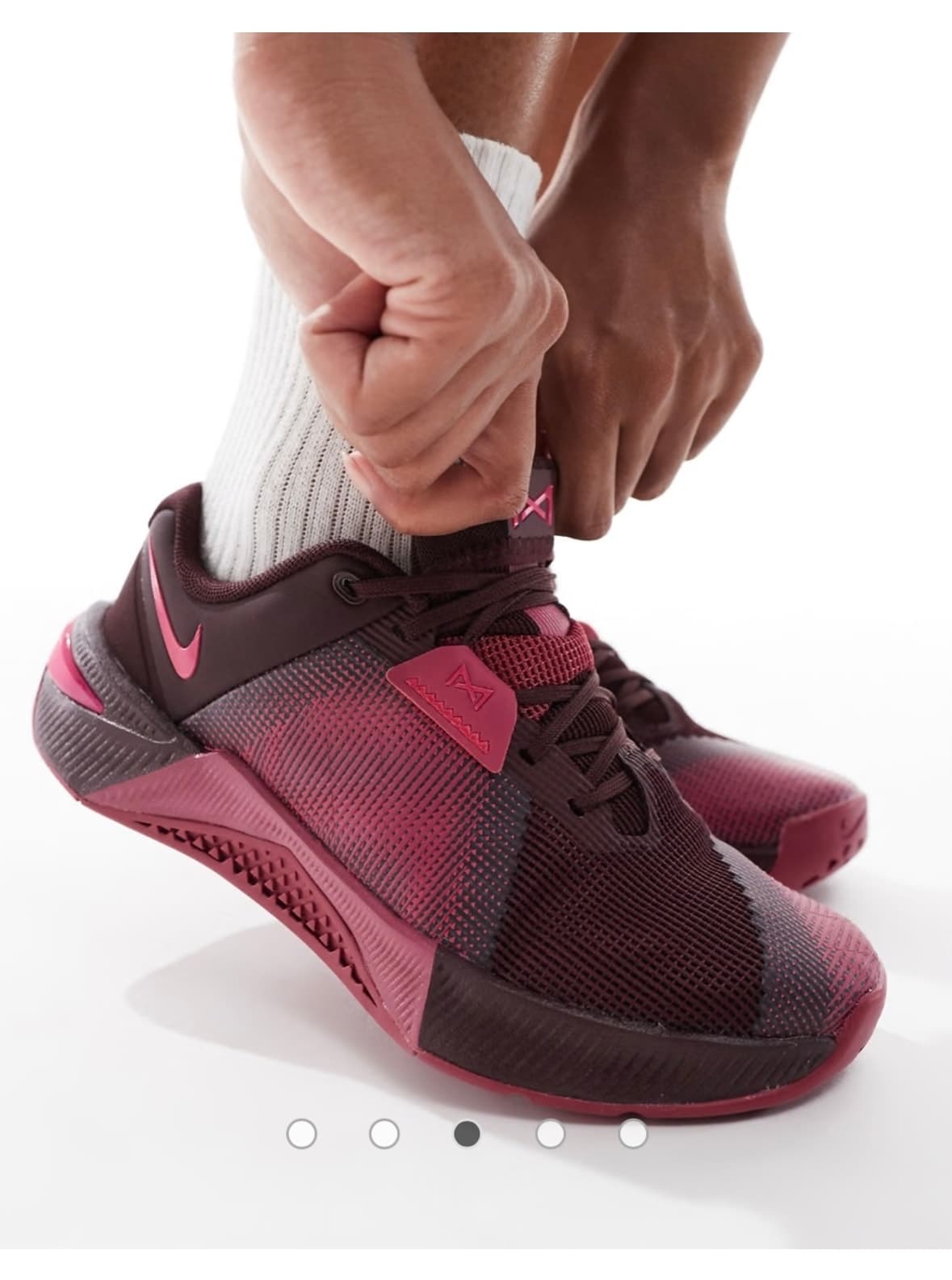 کفش ورزشی فیتنس زنانه Nike زرشکی مدل Metcon 10 کفش ورزشی فیتنس زنانه Nike زرشکی مدل Metcon 10