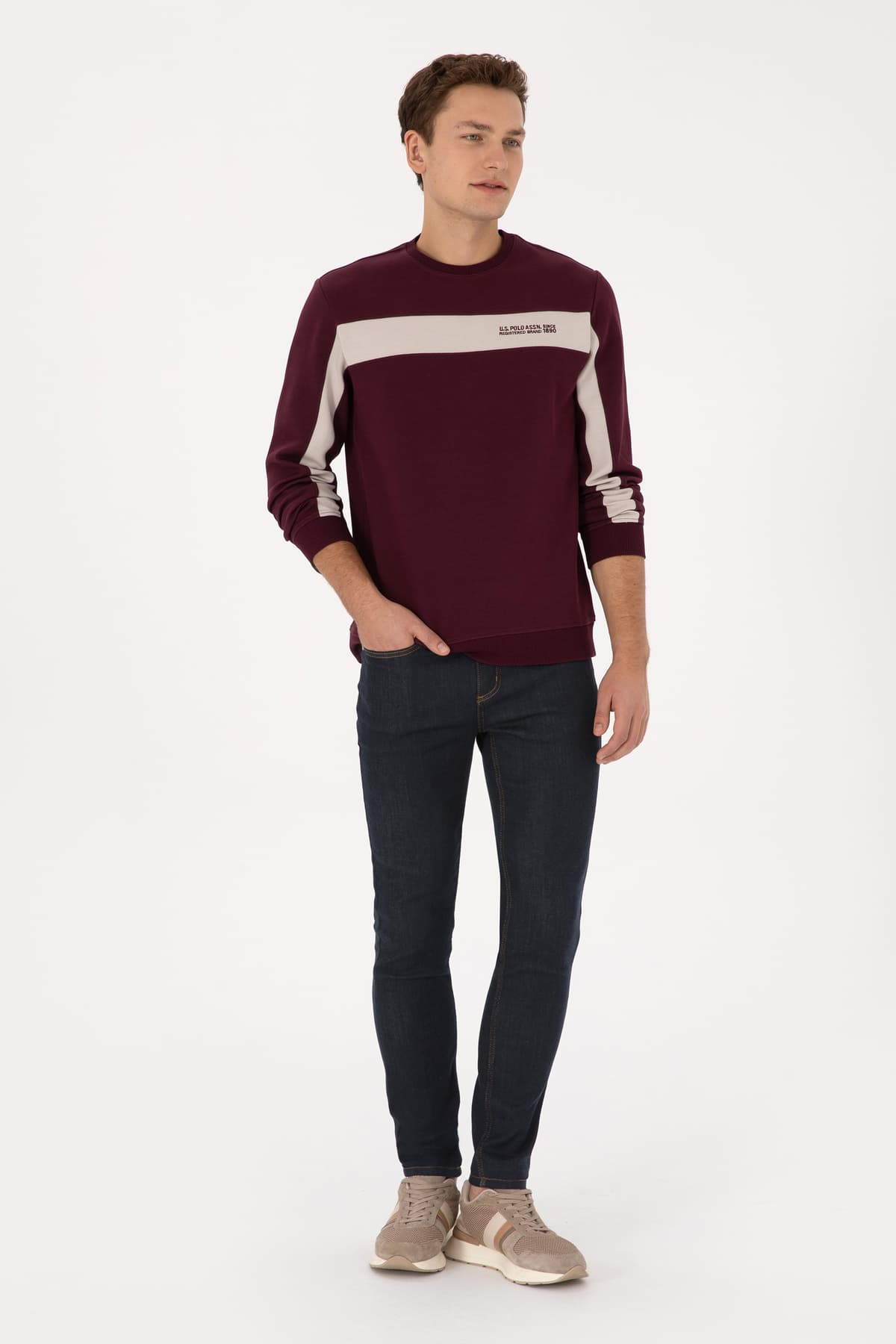سوئیشرت مردانه U.S. Polo Assn. فیت معمولی یقه گرد زرشکی مدل 50316354-VR177 سوئیشرت مردانه U.S. Polo Assn. فیت معمولی یقه گرد زرشکی مدل 50316354-VR177
