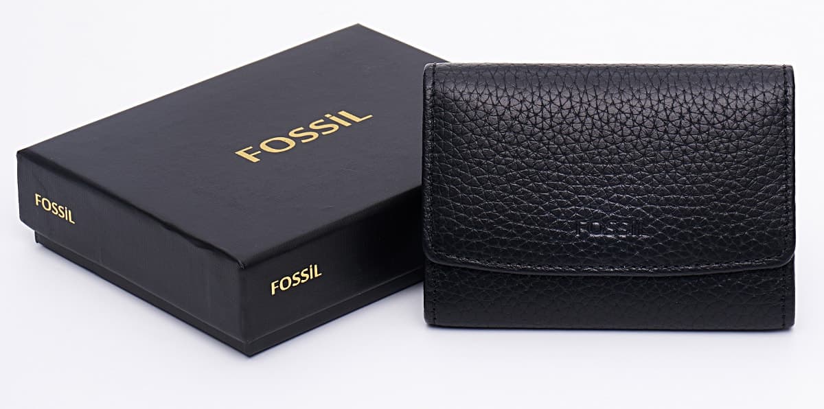 کیف کارت زنانه Fossil چرم طبیعی مدل 8010 کیف کارت زنانه Fossil چرم طبیعی مدل 8010