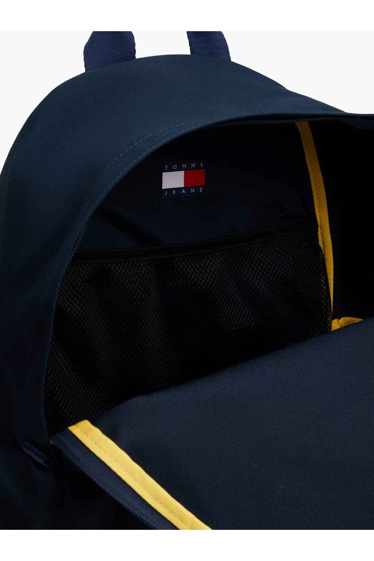 کوله پشتی مردانه Tommy Hilfiger مدل AM0AM13726C1G کوله پشتی مردانه Tommy Hilfiger مدل AM0AM13726C1G