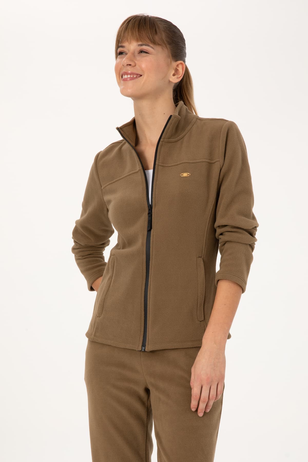 سوئیشرت پولار زنانه U.S. Polo Assn. خاکی یقه ایستاده زیپدار مدل 50316729-VR027 سوئیشرت پولار زنانه U.S. Polo Assn. خاکی یقه ایستاده زیپدار مدل 50316729-VR027