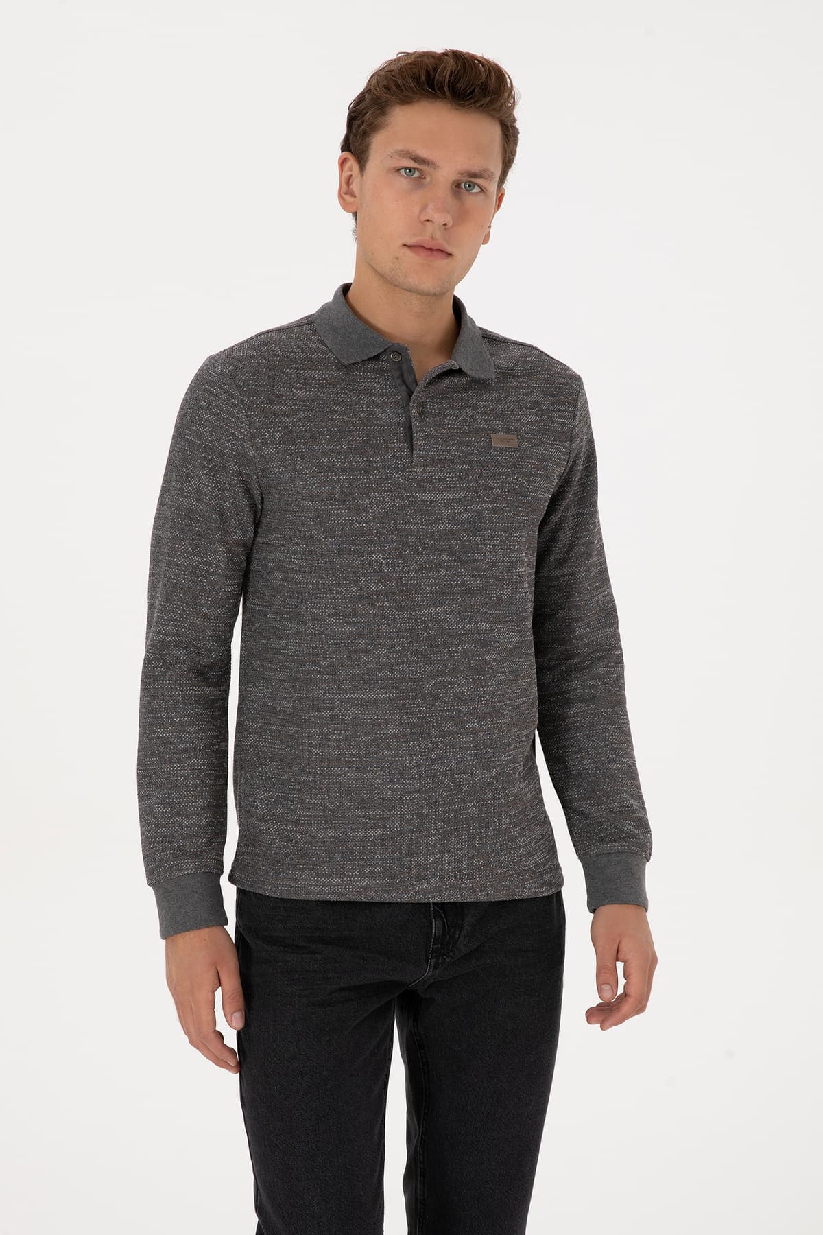 سوئیشرت مردانه U.S. Polo Assn. یقه پولو فیت معمولی خاکستری ملانژ مدل 50307730-VR086 سوئیشرت مردانه U.S. Polo Assn. یقه پولو فیت معمولی خاکستری ملانژ مدل 50307730-VR086