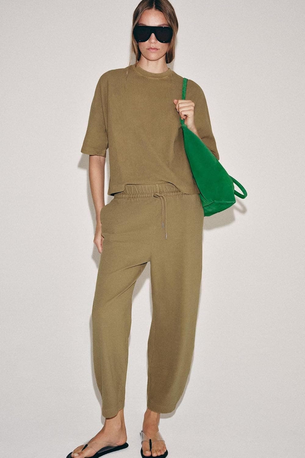 کیف توت زنانه Zara جیر سبز سایز استاندارد کیف توت زنانه Zara جیر سبز سایز استاندارد