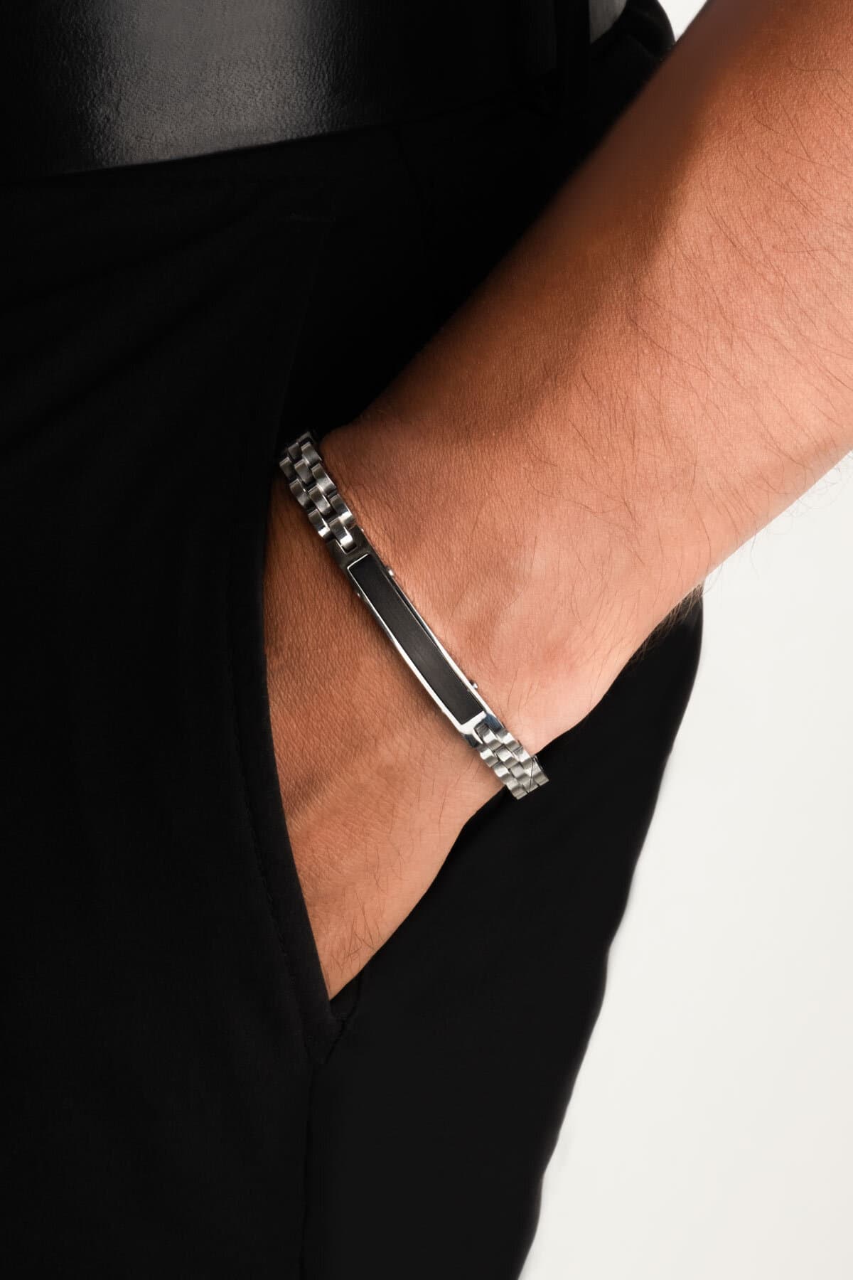دستبند مردانه So Chic استیل قابل تنظیم با طرح روح جنگجو دستبند مردانه So Chic استیل قابل تنظیم با طرح روح جنگجو