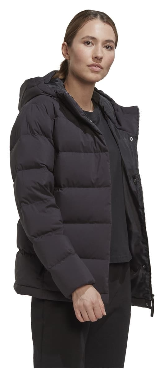 مانتو زنانه پرِ دار مشکی adidas مدل HN5641 مانتو زنانه پرِ دار مشکی adidas مدل HN5641