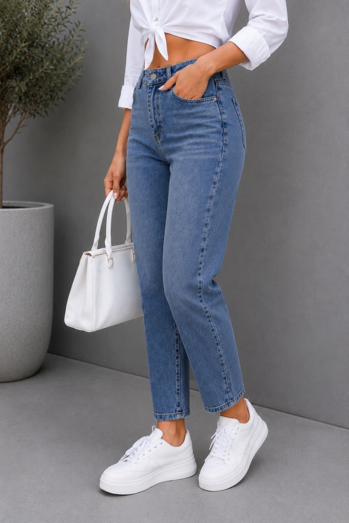 شلوار جین زنانه CEDY DENIM فیت مام کمر بلند بویفرند کشی آبی روشن مدل C599-A.mavi شلوار جین زنانه CEDY DENIM فیت مام کمر بلند بویفرند کشی آبی روشن مدل C599-A.mavi