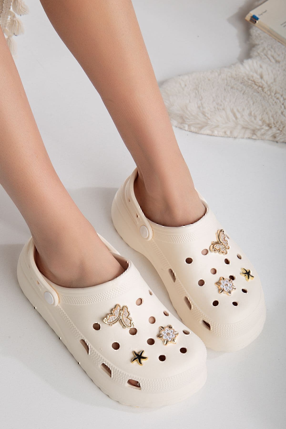 دمپایی بیمارستانی آشپز، پرستار و پزشک PLN SHOES با کفی راحت دمپایی بیمارستانی آشپز، پرستار و پزشک PLN SHOES با کفی راحت
