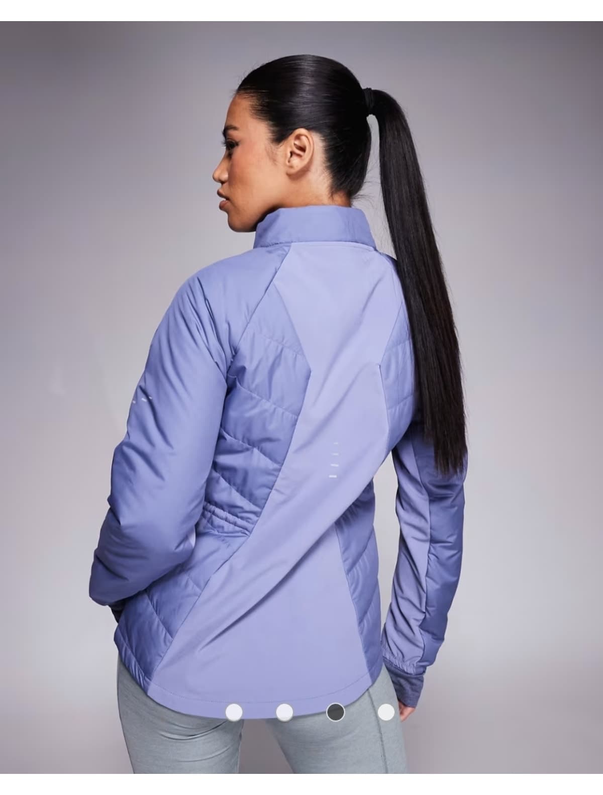 ژاکت دویدن زنانه Nike مدل Swift با فناوری Therma-FIT ژاکت دویدن زنانه Nike مدل Swift با فناوری Therma-FIT