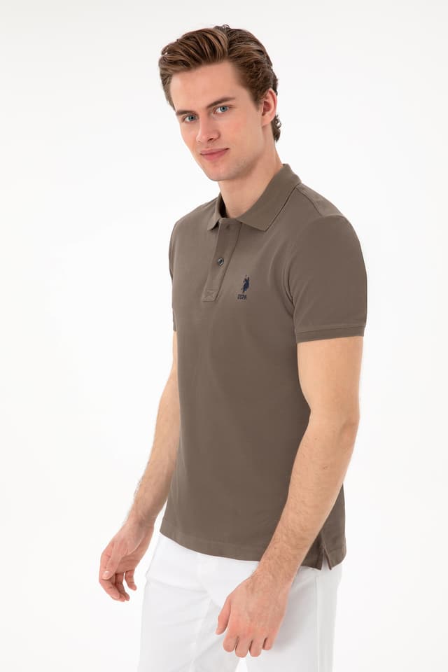 تیشرت مردانه U.S. Polo Assn. یقه پولو فیت اسلیم ساده قهوهای روشن مدل 50298041-VR052 تیشرت مردانه U.S. Polo Assn. یقه پولو فیت اسلیم ساده قهوهای روشن مدل 50298041-VR052