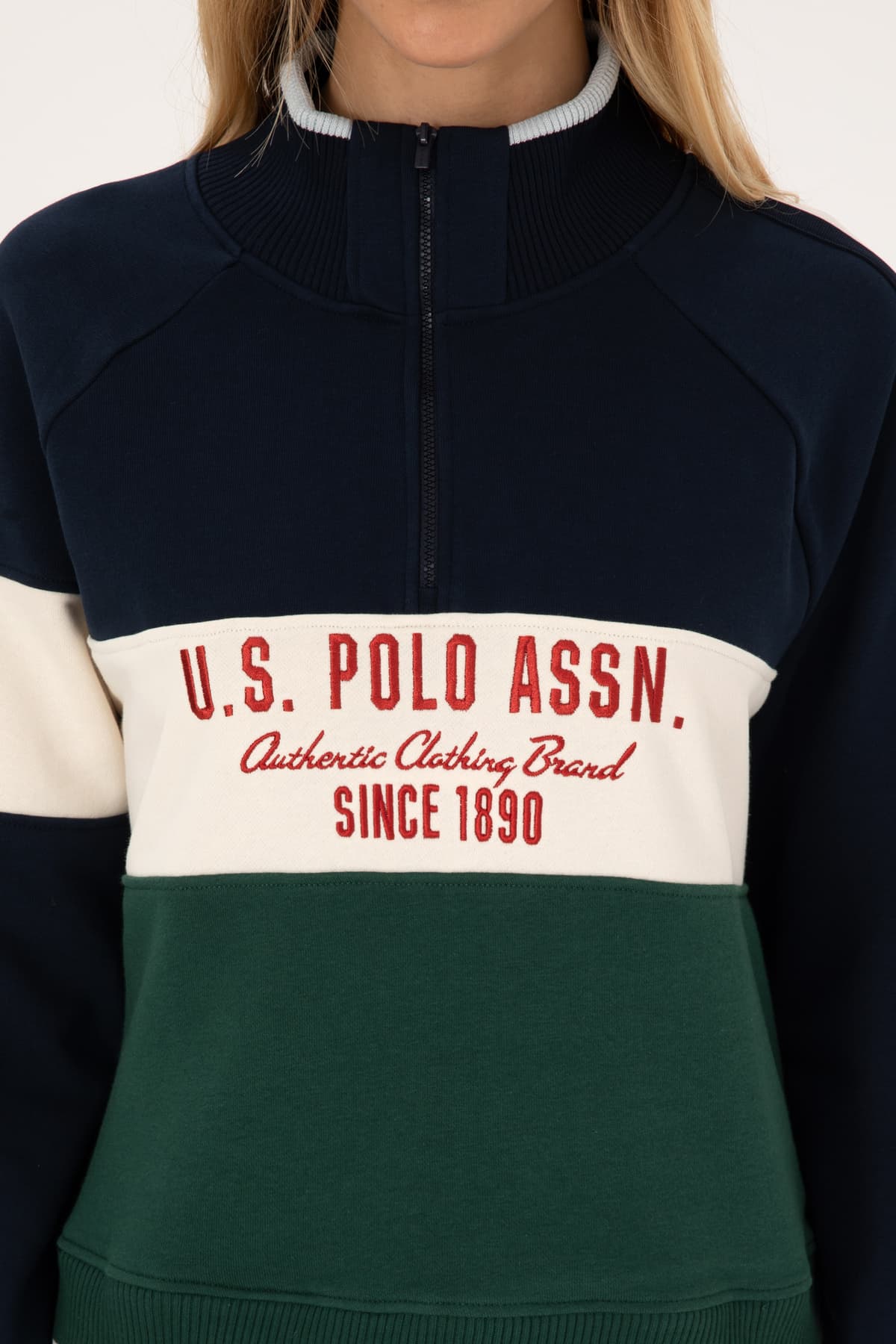 سوئیشرت زنانه U.S. Polo Assn. سرمهای با زیپ یقه ایستاده مدل 50311024-VR033 سوئیشرت زنانه U.S. Polo Assn. سرمهای با زیپ یقه ایستاده مدل 50311024-VR033
