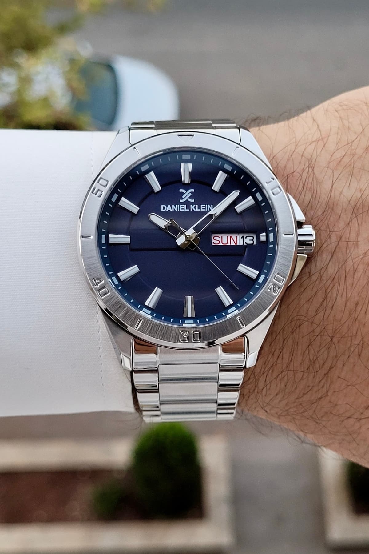 ساعت مچی مردانه Daniel Klein صفحه سرمهای بند خاکستری قابل تنظیم 43 میلیمتری ساعت مچی مردانه Daniel Klein صفحه سرمهای بند خاکستری قابل تنظیم 43 میلیمتری