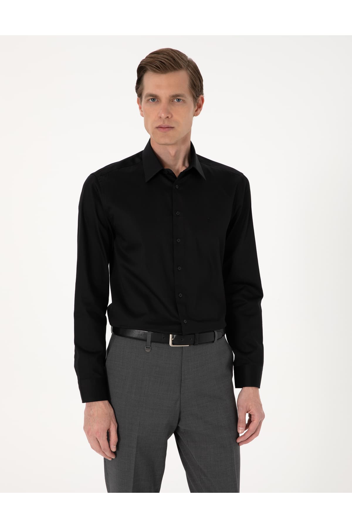 پیراهن مردانه Pierre Cardin مشکی نخی ساتن براق اسلیم فیت آستین بلند مدل 50305127-VR046 پیراهن مردانه Pierre Cardin مشکی نخی ساتن براق اسلیم فیت آستین بلند مدل 50305127-VR046