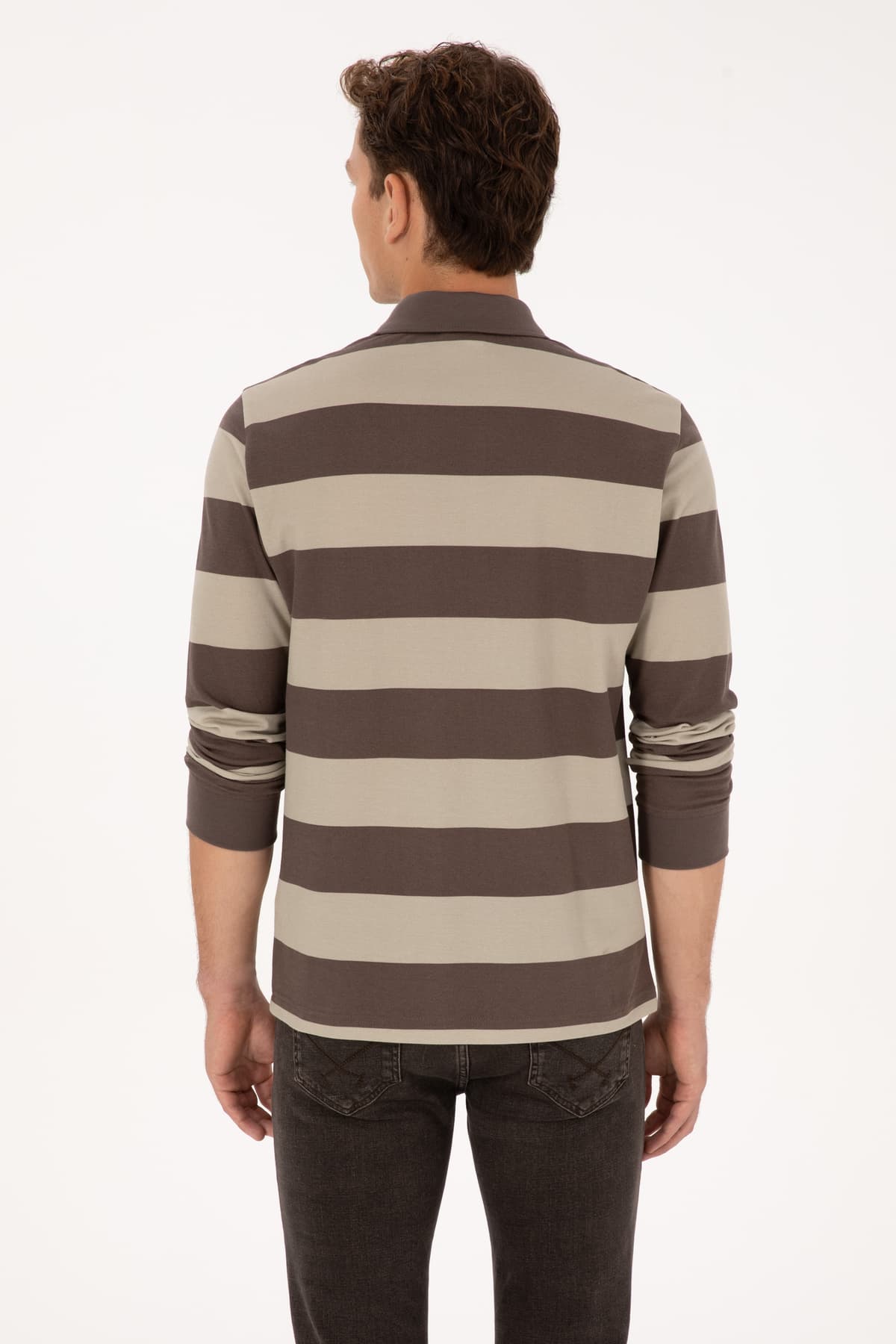 سوئیشرت مردانه U.S. Polo Assn. فیت معمولی یقه پولو قهوهای روشن مدل 50316467-VR052 سوئیشرت مردانه U.S. Polo Assn. فیت معمولی یقه پولو قهوهای روشن مدل 50316467-VR052