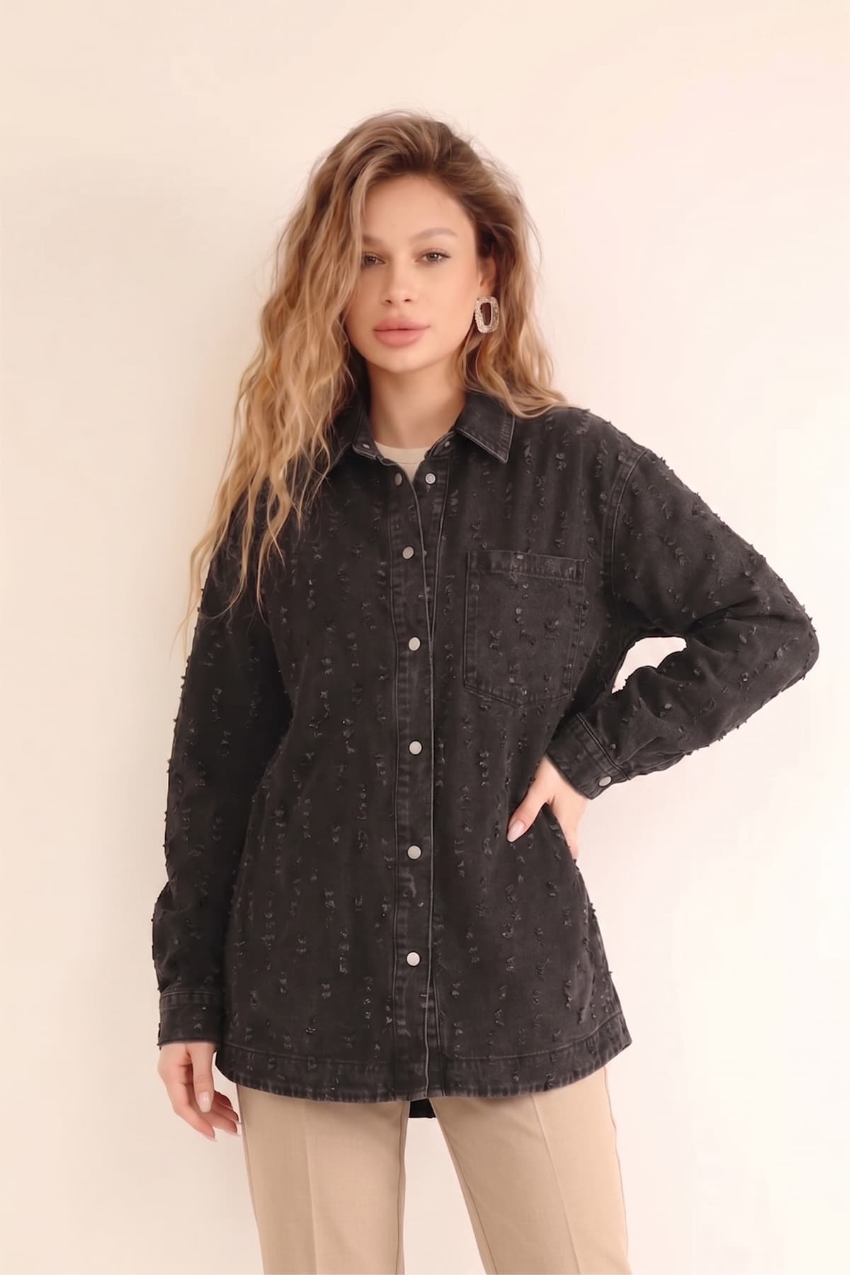 ژاکت جین زنانه Suede Style با تزئین دستباف مدل 5563 ژاکت جین زنانه Suede Style با تزئین دستباف مدل 5563