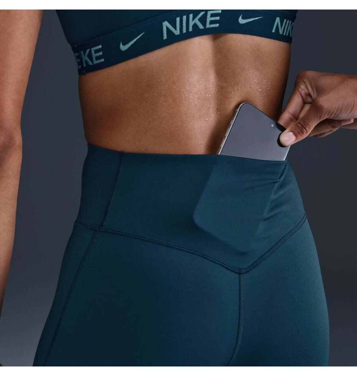 تایتس زنانه Nike Dri-Fit Universa کمر بلند 7/8 سرمهای تایتس زنانه Nike Dri-Fit Universa کمر بلند 7/8 سرمهای