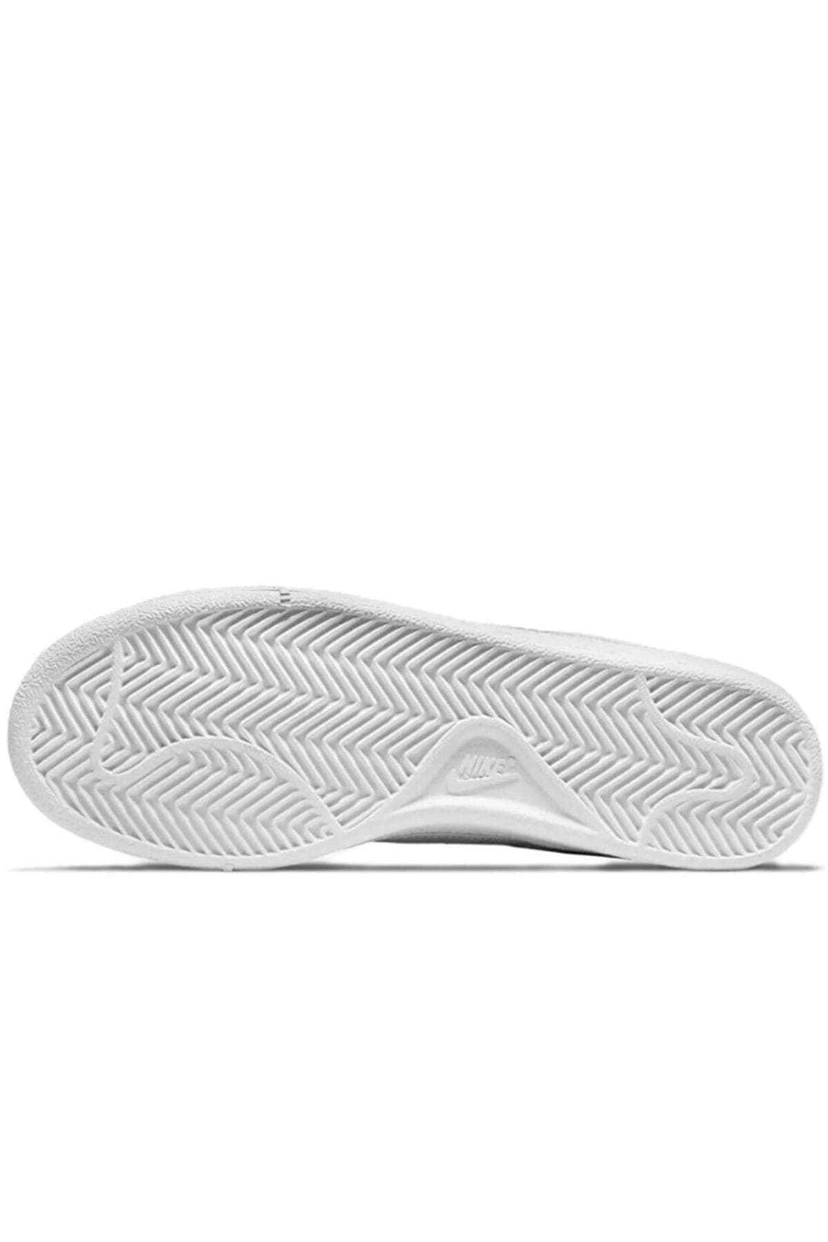 کتانی روزمره سفید چرمی Nike Court Royale کتانی روزمره سفید چرمی Nike Court Royale