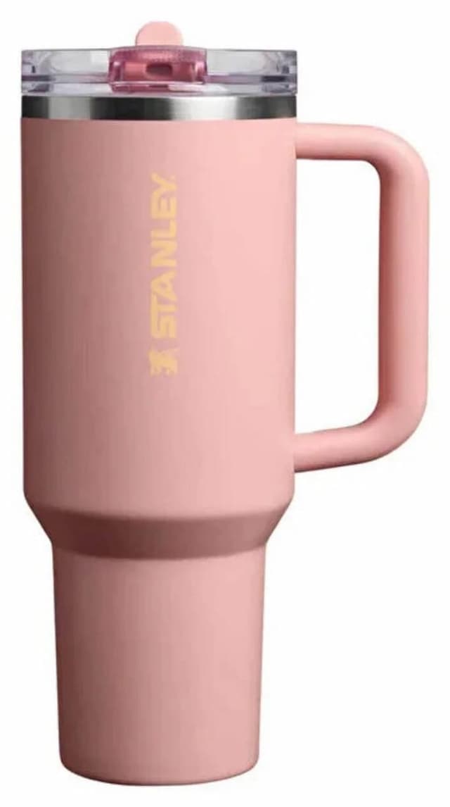 تراول ماگ نیدار Stanley The Quencher ProTour Flip Straw صورتی 1,18 L/40Oz مدل 10-12486-0665 تراول ماگ نیدار Stanley The Quencher ProTour Flip Straw صورتی 1,18 L/40Oz مدل 10-12486-0665