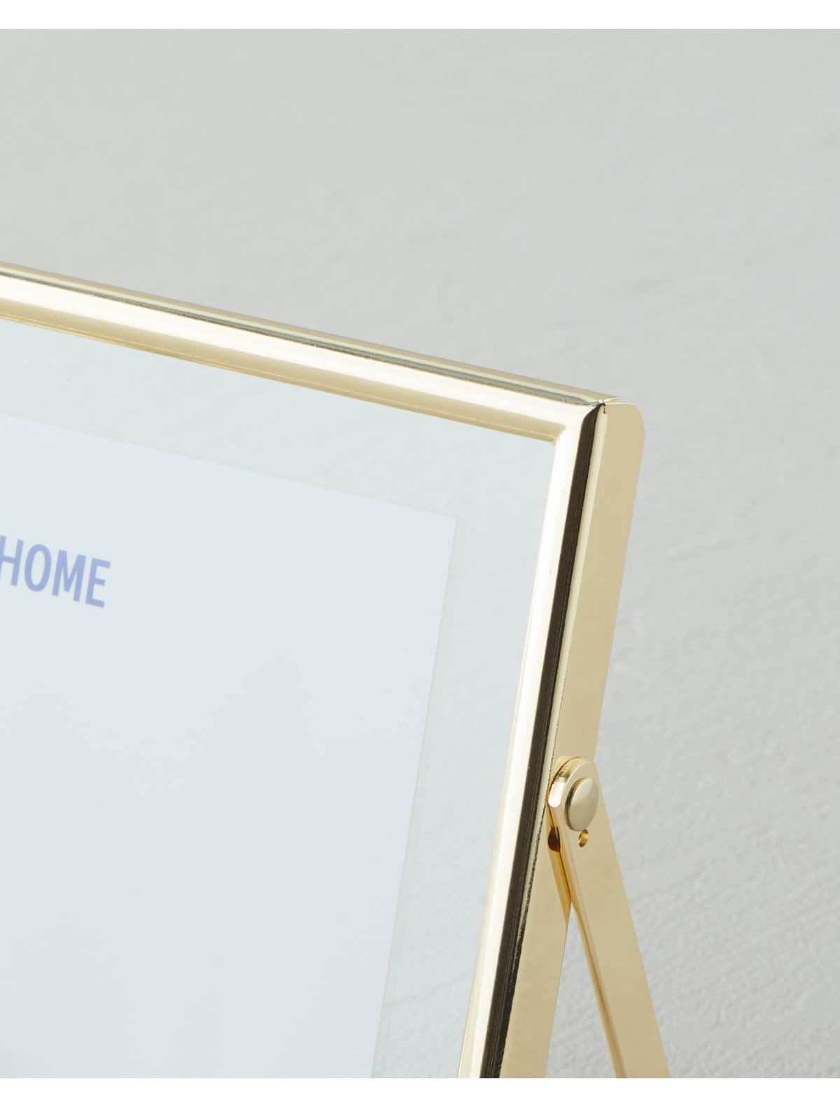 قاب عکس English Home طلایی 10x15 cm مدل Elsie قاب عکس English Home طلایی 10x15 cm مدل Elsie