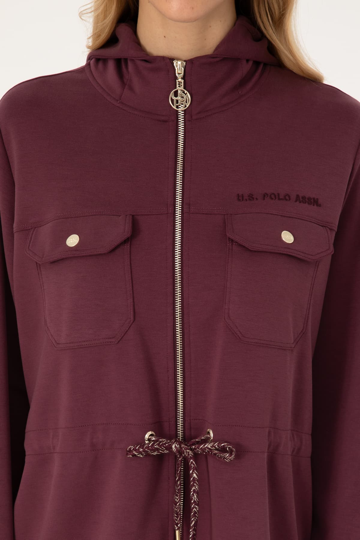 سوئیشرت زنانه U.S. Polo Assn. بوردو زیپدار کلاهدار مدل 50309102-VR177 سوئیشرت زنانه U.S. Polo Assn. بوردو زیپدار کلاهدار مدل 50309102-VR177