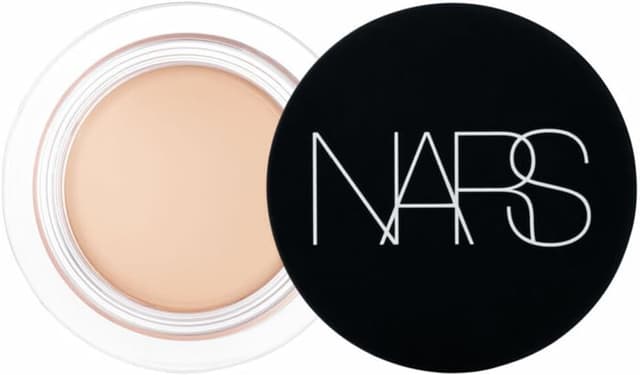 کانسیلر NARS مات مخملی کامل رنگ Creme brulee کانسیلر NARS مات مخملی کامل رنگ Creme brulee