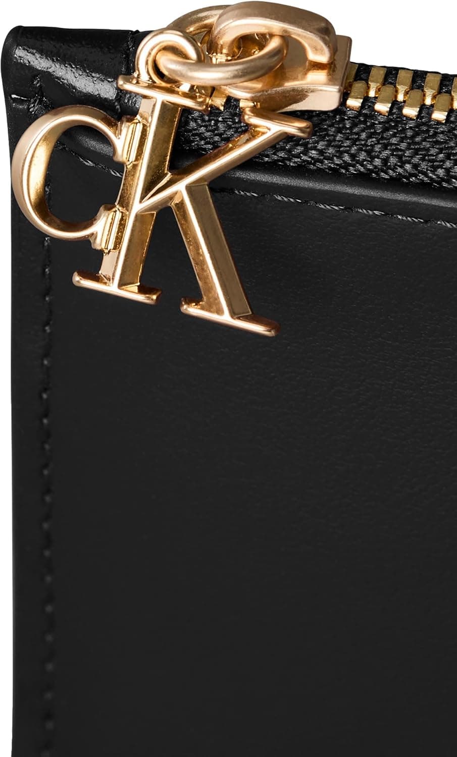 کیف پول زنانه Calvin Klein زیپدار Ck Puller 6cc مدل Lv04f1076g مشکی OS کیف پول زنانه Calvin Klein زیپدار Ck Puller 6cc مدل Lv04f1076g مشکی OS
