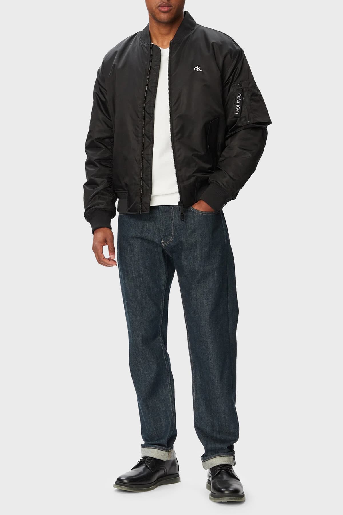 کاپشن مردانه Calvin Klein دافع آب فیت ریلکس یقه کالج مدل LV04RG505GUB1 کاپشن مردانه Calvin Klein دافع آب فیت ریلکس یقه کالج مدل LV04RG505GUB1