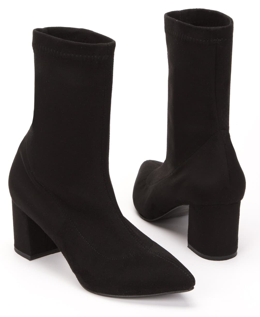 بوت زنانه SUENO SHOES استرچ سوئد مشکی پاشنه 7 سانتیمتری بوت زنانه SUENO SHOES استرچ سوئد مشکی پاشنه 7 سانتیمتری