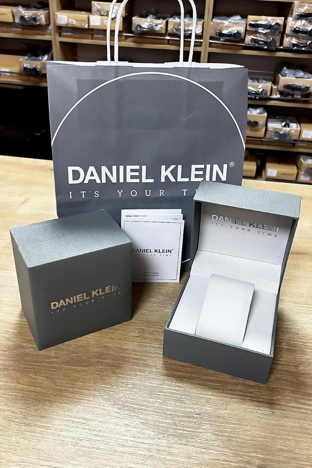 ساعت مچی مردانه Daniel Klein ضد آب 3 ATM فولادی نقرهای مدل Dke2076C1 ساعت مچی مردانه Daniel Klein ضد آب 3 ATM فولادی نقرهای مدل Dke2076C1
