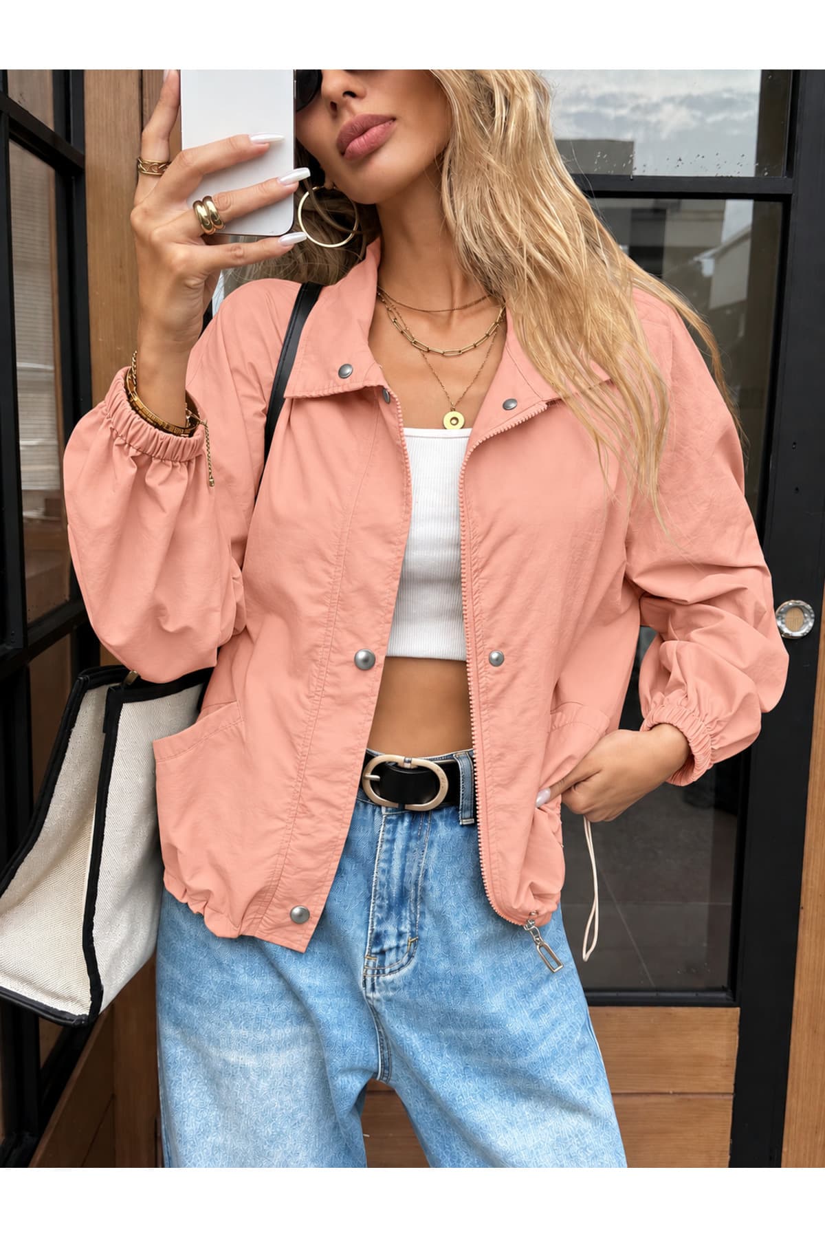 کاپشن پاراشوت زنانه Afri سالمون اورسایز آبگریز فصلی کاپشن پاراشوت زنانه Afri سالمون اورسایز آبگریز فصلی